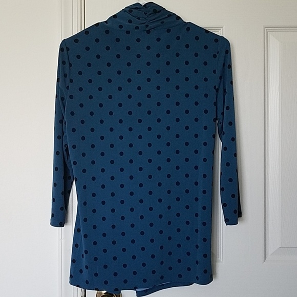 Top - Picture 4 of 4